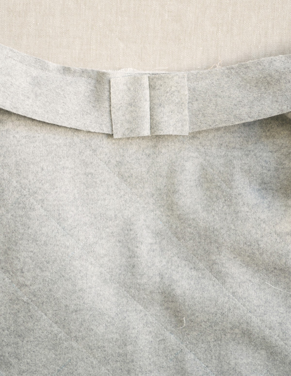 无侧缝背心裁剪缝制,梭织背心缝制教程