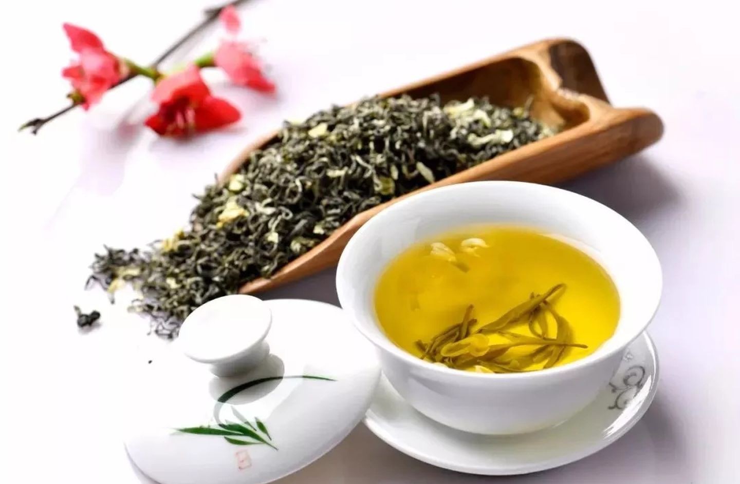 盖碗泡茶很烫,盖碗泡茶防烫使用技巧