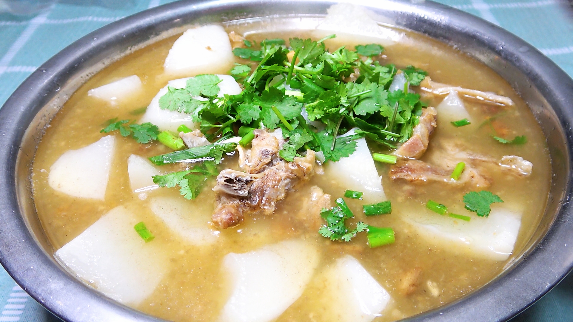 羊肉汤怎么炖好喝的做法秘籍,羊肉汤怎么炖好喝视频教程