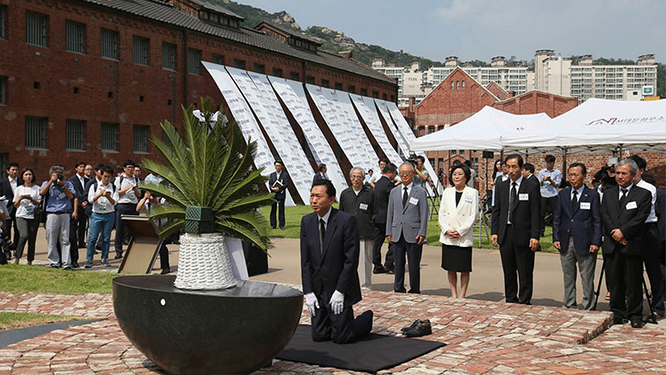 鸠山由纪夫日本最有良知的首相,日本批评鸠山由纪夫