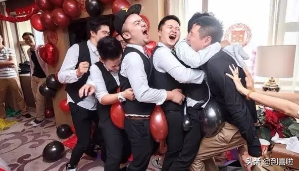 伴郎一般请谁比较合适,一般伴郎都该做什么