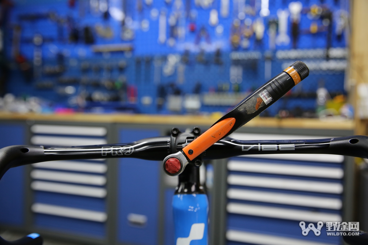 怎么把公路车的平把换成弯把,公路车平把可以换弯把吗