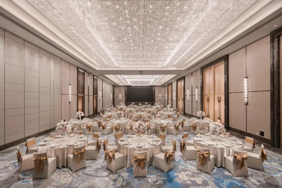 质造家居,扬州三盛希尔顿逸林酒店大床