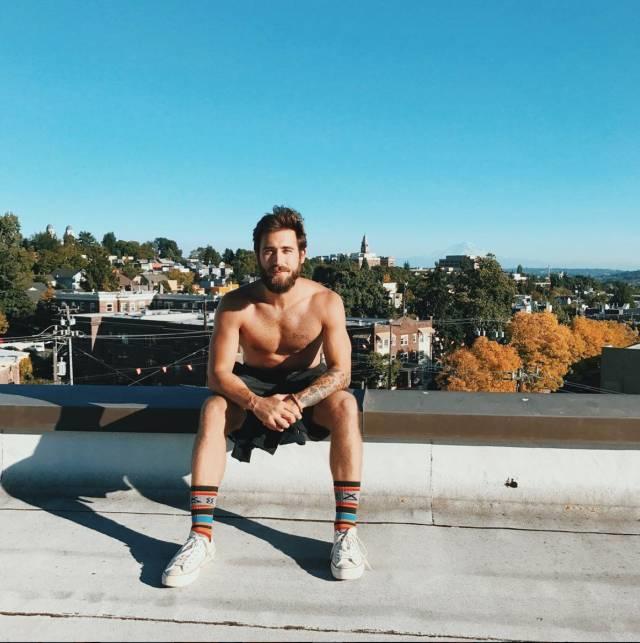 男士瑜伽展示力量,男士练瑜伽帅呆了