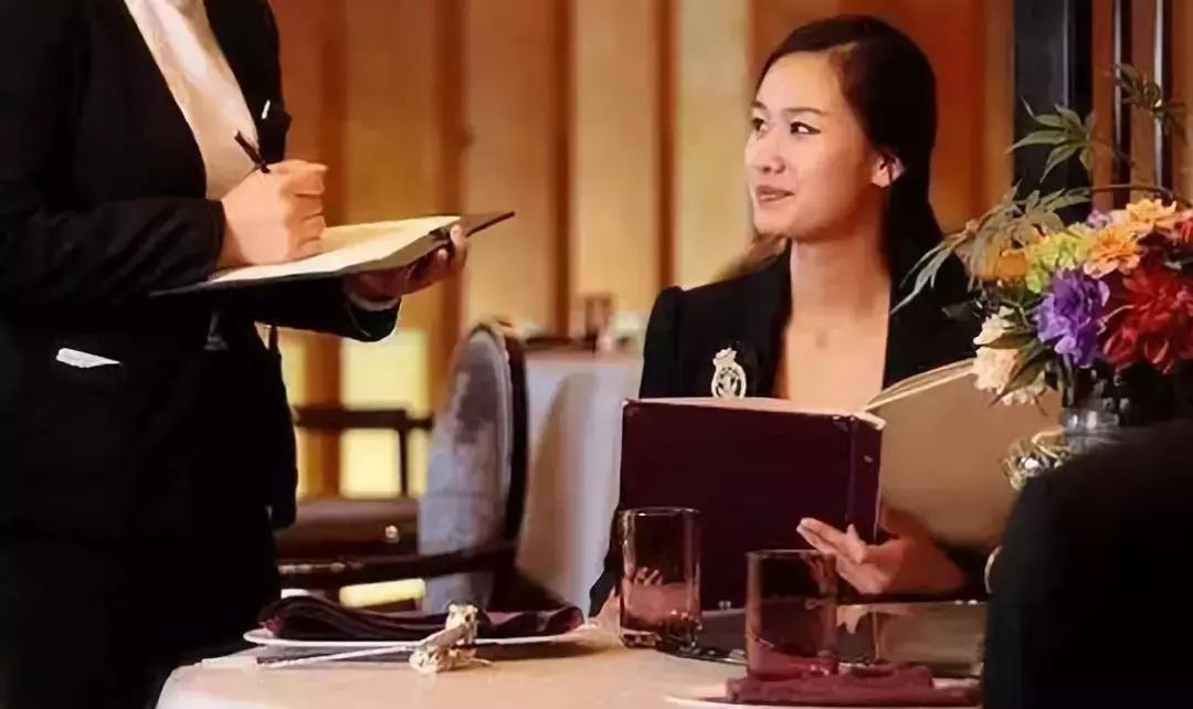 当遇到顾客投诉时应该如何处理,被难缠的病人投诉了怎么调解