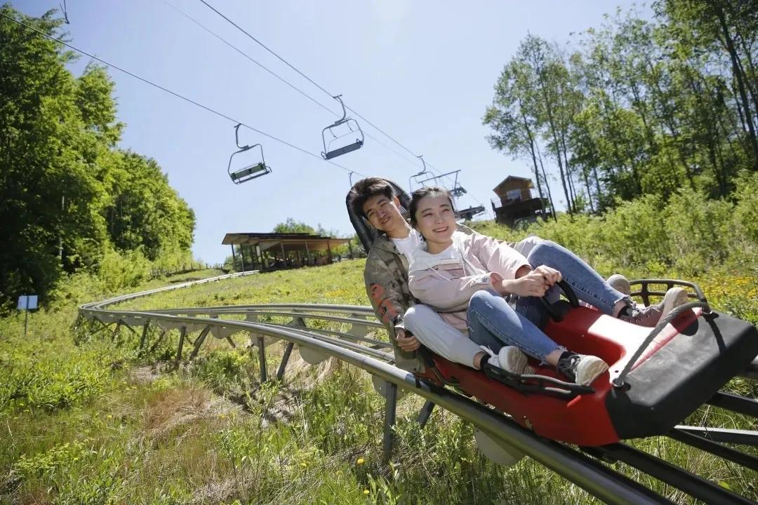 白山10月旅游攻略自助游线路,五一白山周边2-3天短途旅游