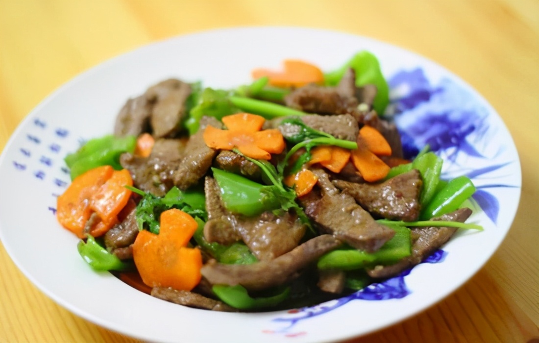32款精品菜肴推荐荤素搭配合理,几款美味的菜肴味道很好方便易学