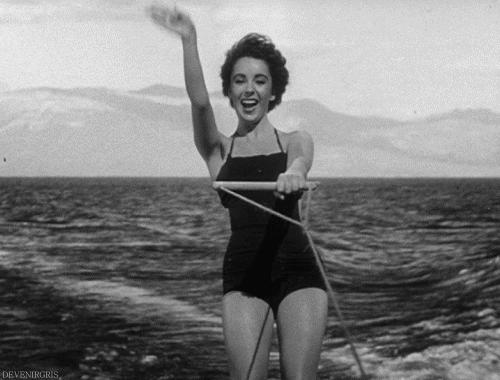 伊丽莎白·泰勒传奇一生,伊丽莎白泰勒一生八段婚姻