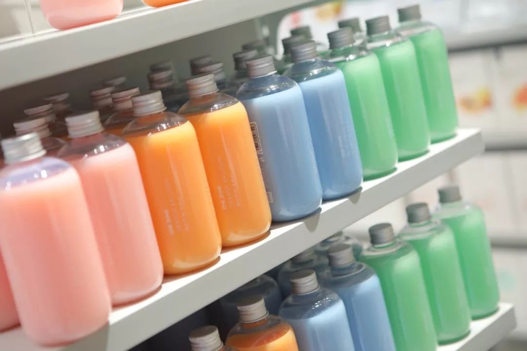 重庆来福士地标大作,雾都space第一店