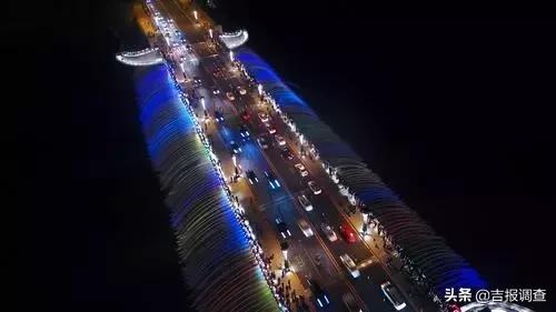长春南湖大桥网红音乐喷泉视频,南湖大桥七彩音乐喷泉