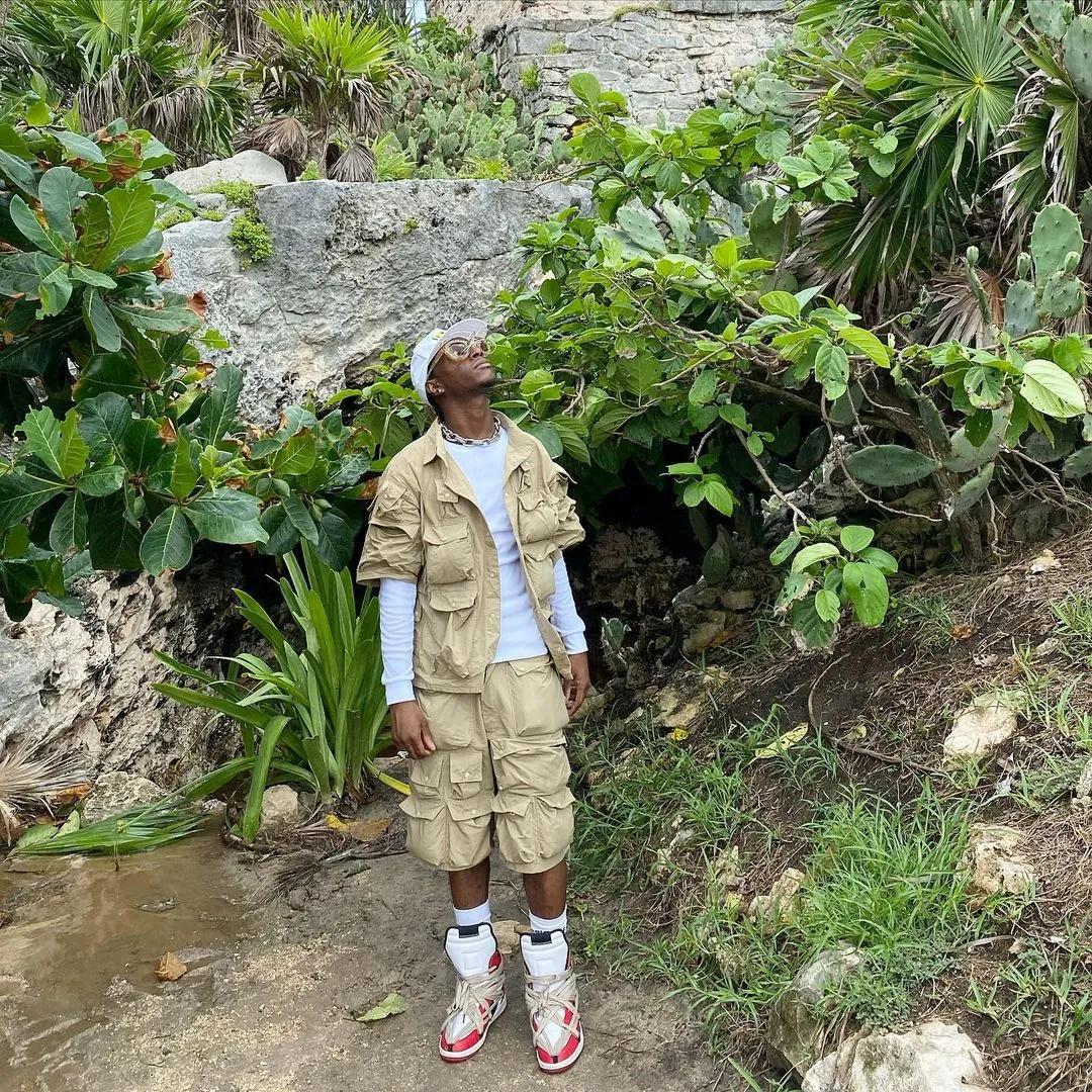 一双假的aj1影子灰多少钱,一双假耐克成本多少钱