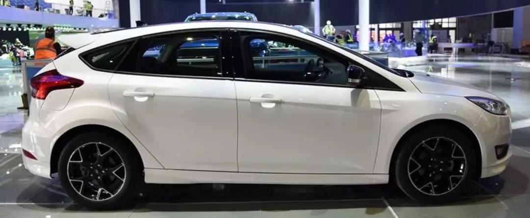 两厢福克斯自动挡1.8l排量,福克斯两厢1.6自动挡什么发动机