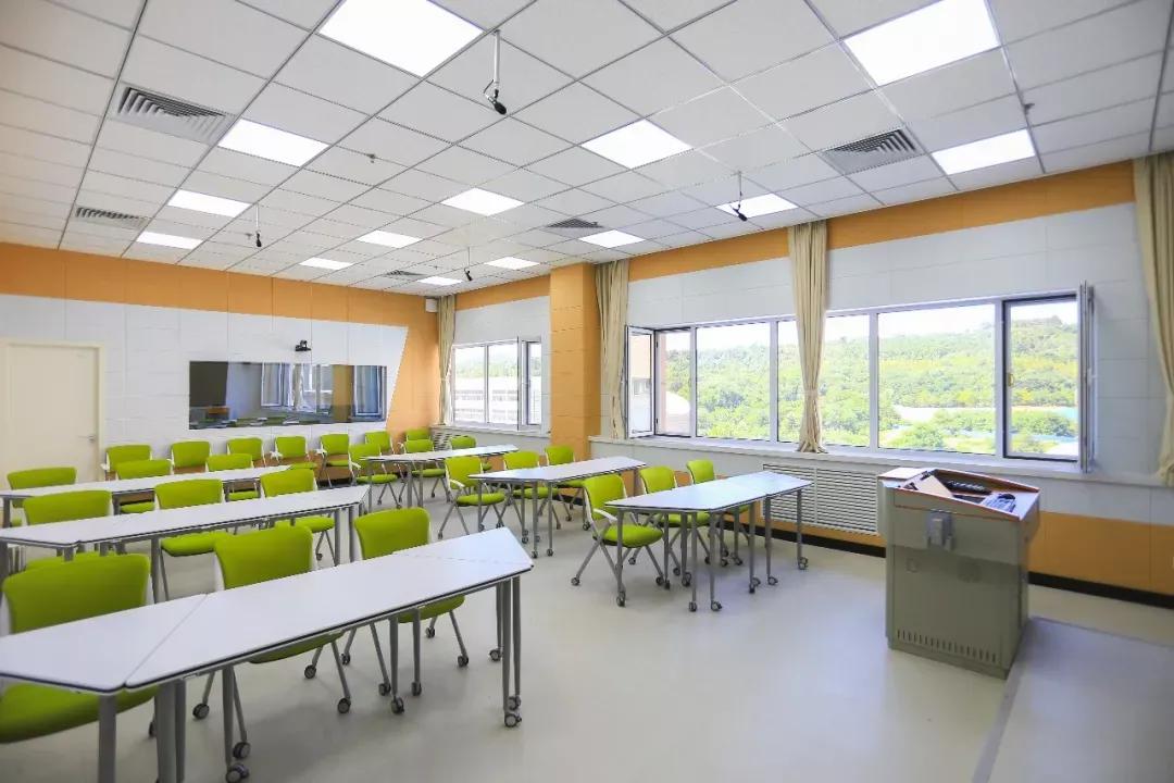 辽宁省高校(三十二)大连外国语大学