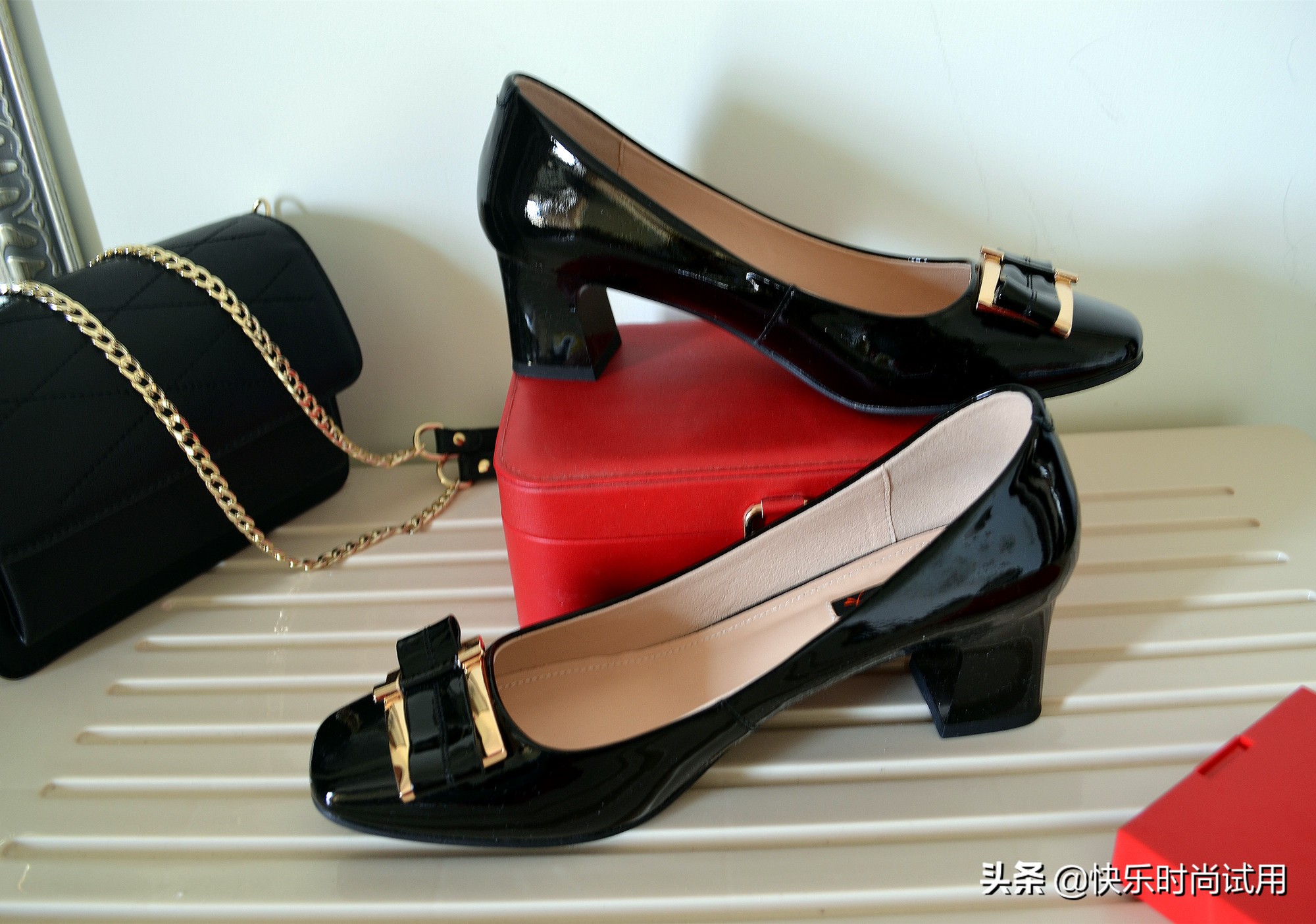 红蜻蜓女鞋正品鞋有真皮吗,红蜻蜓的鞋子怎样确认是正品的