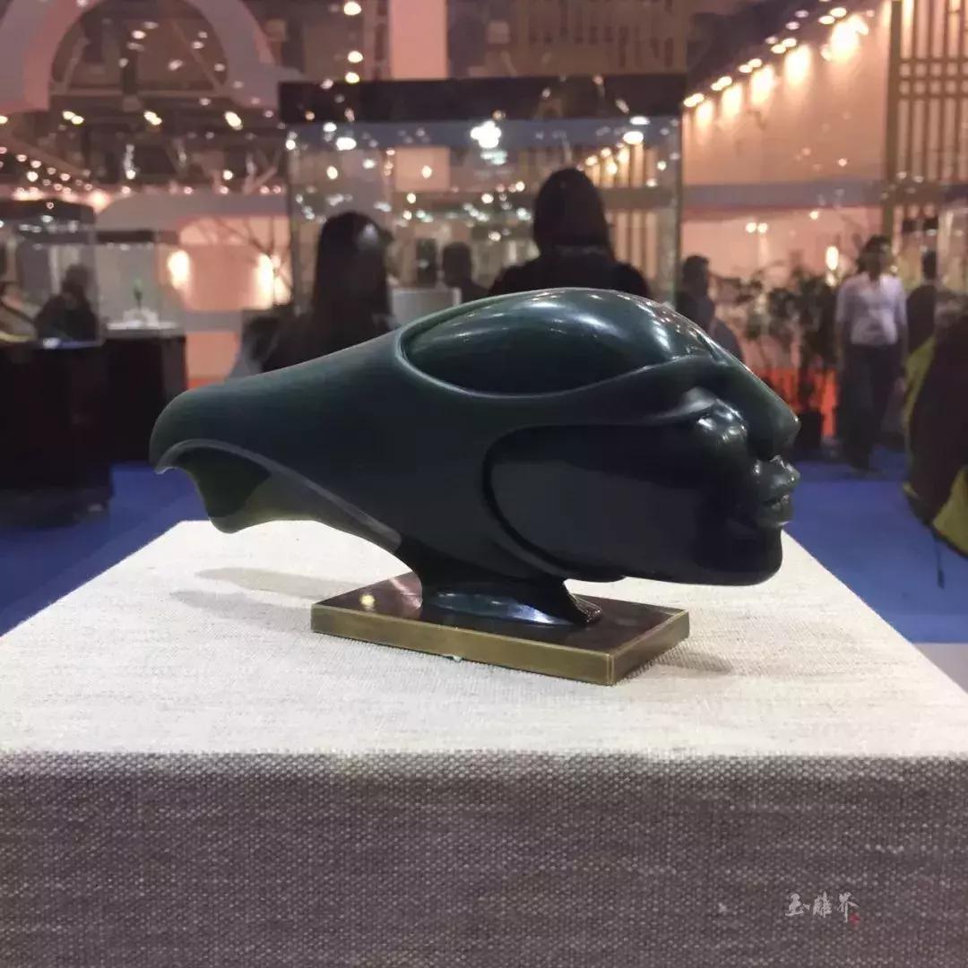 十三届子冈杯玉雕,子冈杯玉雕作品展现场