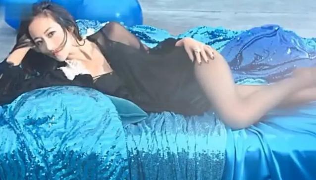 亲自穿杨幂代言品牌服饰,杨幂穿空姐服的视频