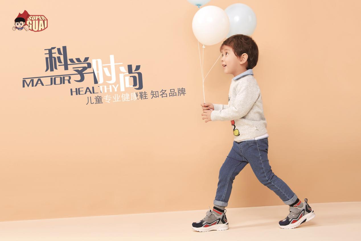 一岁半宝宝的标准腿型,一岁半宝宝的标准腿型是怎样的