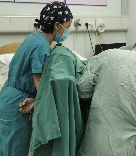 她深情告白远在边疆的丈夫:请放心,家里有我,你可心安