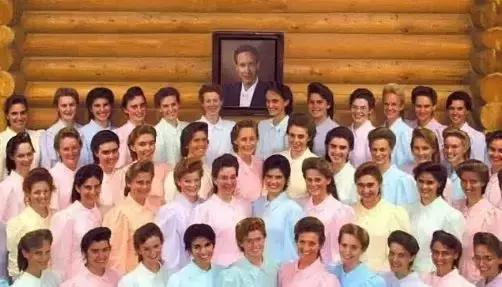 拥有79名妻子、60名子女，性侵亲生女儿......这个男人活在自己的“天堂”里，却是别人的地狱