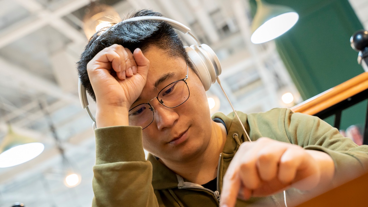 为什么说DALI头戴式耳机IO-6能有堪比影院级别的音质效果