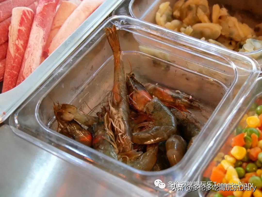 S潮牌在多伦多开了麻辣烫？！开业不到一个月，货柜空了…