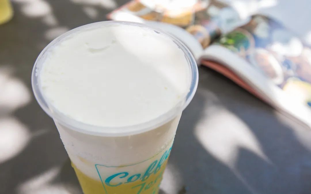 「椒霸霸×1CAKE」联名来啦！只要28.9元，和爱宠共享悠然午后