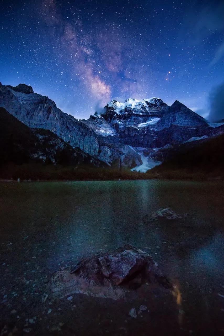 超适合一个人的15个国内外旅行地,国内适合一个人旅行的景点有哪些