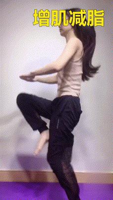 怎样可以瘦腿练出笔直大长腿,瘦腿方法只要一分钟坐下变大长腿