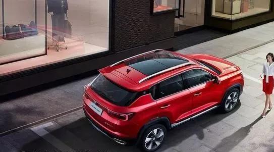 12万买紧凑家轿这几款好开又省油,2022款最省油的紧凑型suv10万内落地