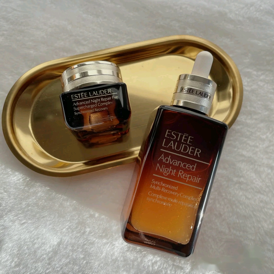 雅诗兰黛白金级系列好用吗,雅诗兰黛哪款好用适合混油皮