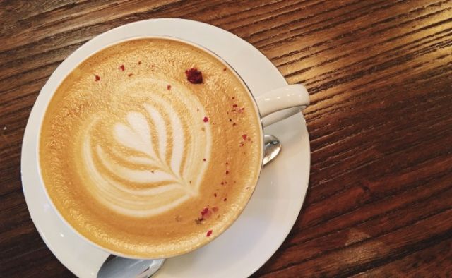 上海美食推荐必吃的餐厅最新,上海最值得去的5家餐厅好吃不贵