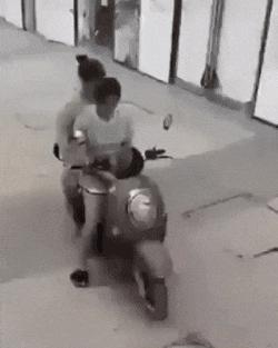 山海经中以乳为目以脐为口的怪物,山海经搞笑图片