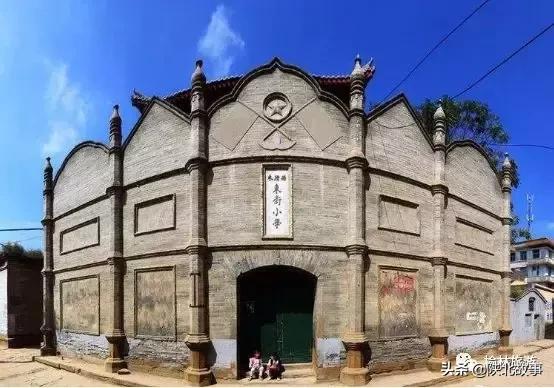 2019陕北榆林过大年！打铁花、转九曲……这个千年古县令人着迷