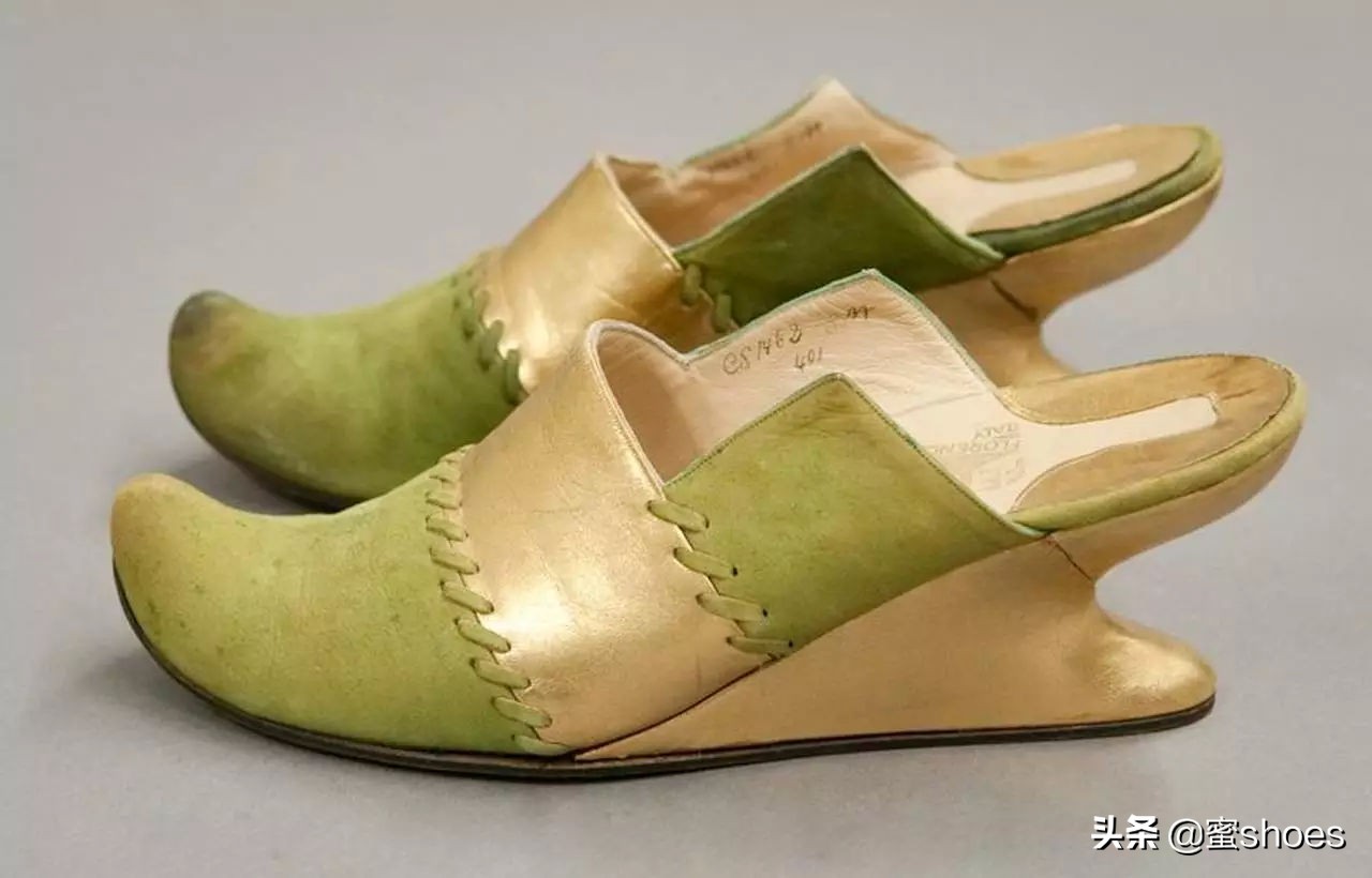 杨幂鞋子同款菲拉格慕,没有鞋跟的高跟鞋走路