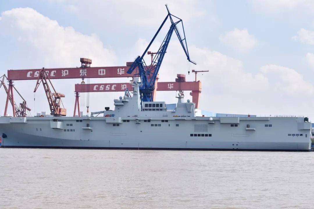 中国列装了多少架直20,075两栖攻击舰直20