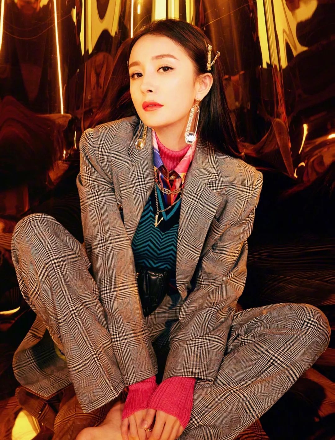 戴腻了千篇一律的珍珠星星饰品？换这5款饰品levelup你的穿搭