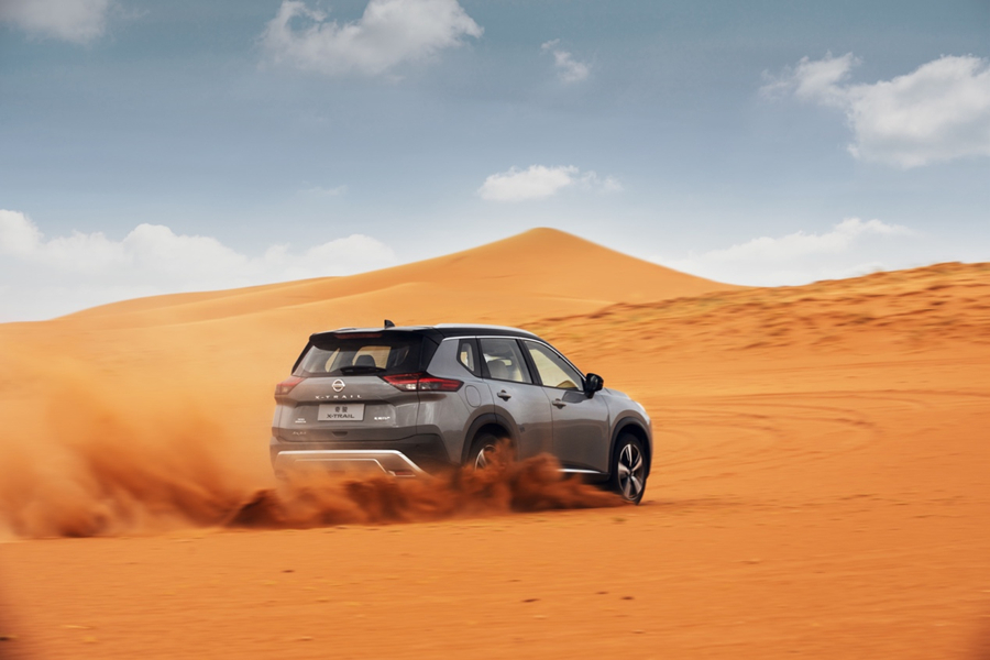 奇骏超智能2.0版,新款奇骏超混智能驾驶