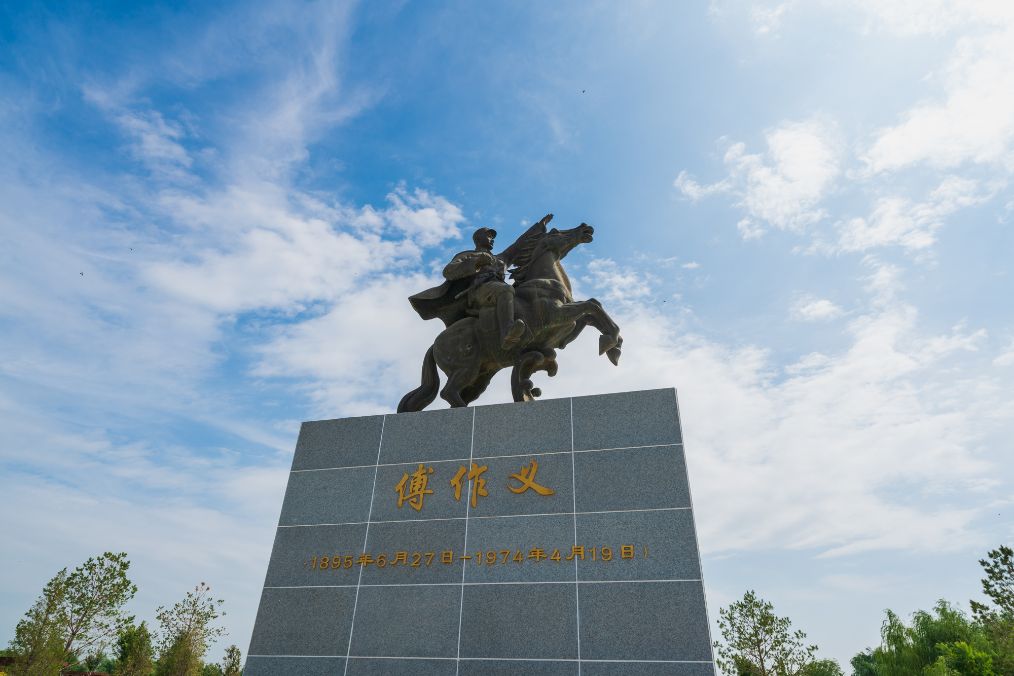 她是滔滔千里黄河的宠儿,阴山之下、河套之上的掌上明珠