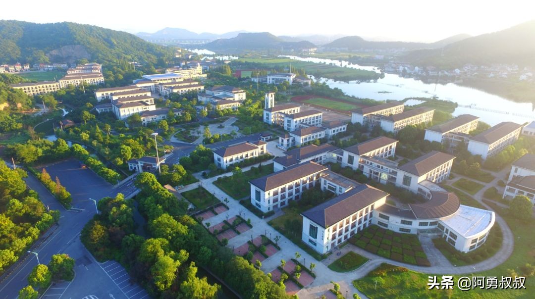 浙江春晖中学好还是柯桥中学好,上虞春晖中学全国排名第几名