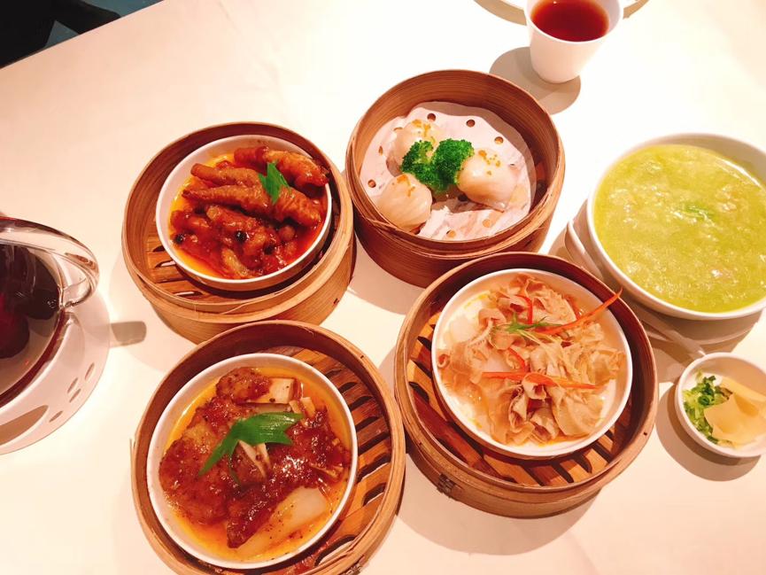 一边写一边流口水,红谷滩这些店可要好好的啊,脱下口罩我就来