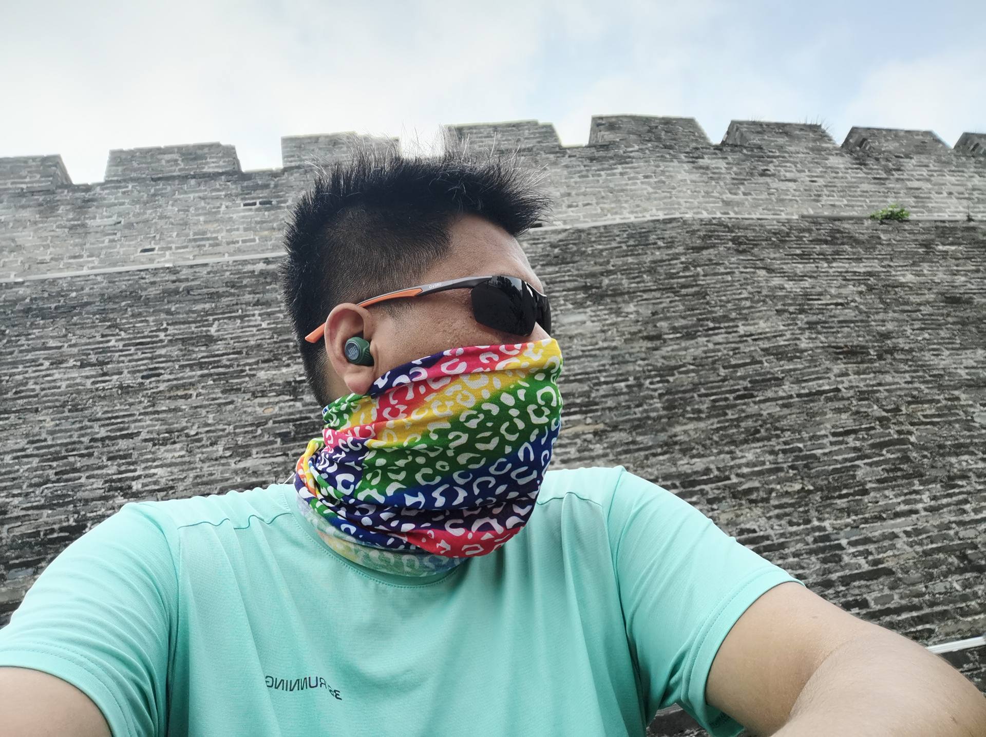 jblx600tws蓝牙耳机打开不闪烁,jblx600蓝牙耳机