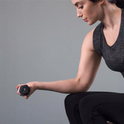 肘关节内侧疼痛的原因和治疗方法,肘关节内侧疼痛引起小手指麻