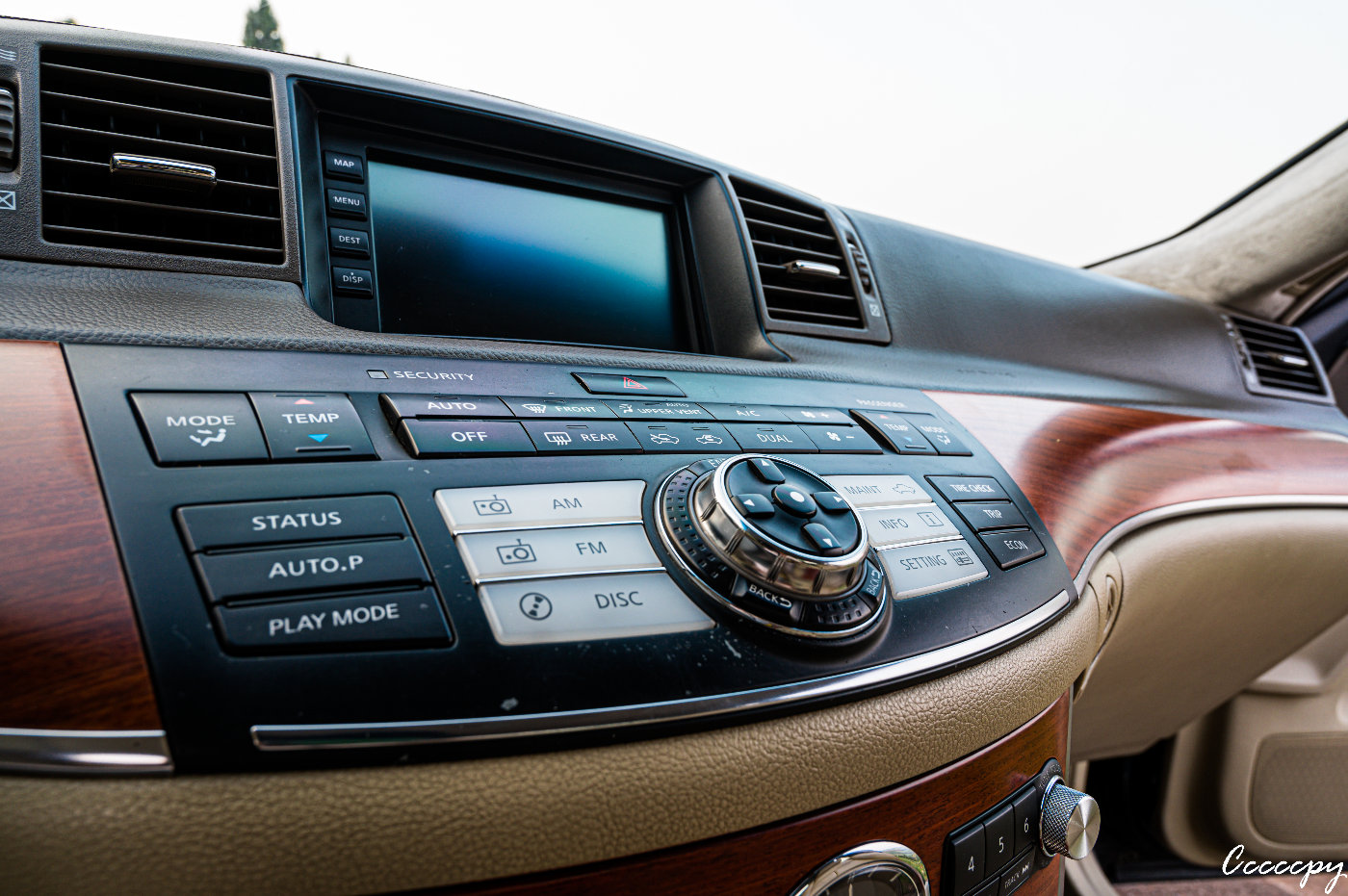 朴实无华且枯燥,日产风雅350豪华版