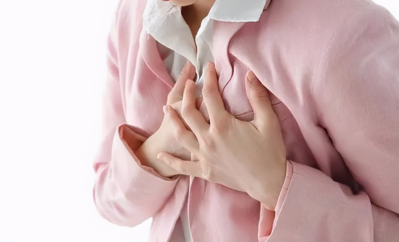 居家期间如何做好房颤疾病的自查,房颤的症状和平时保养