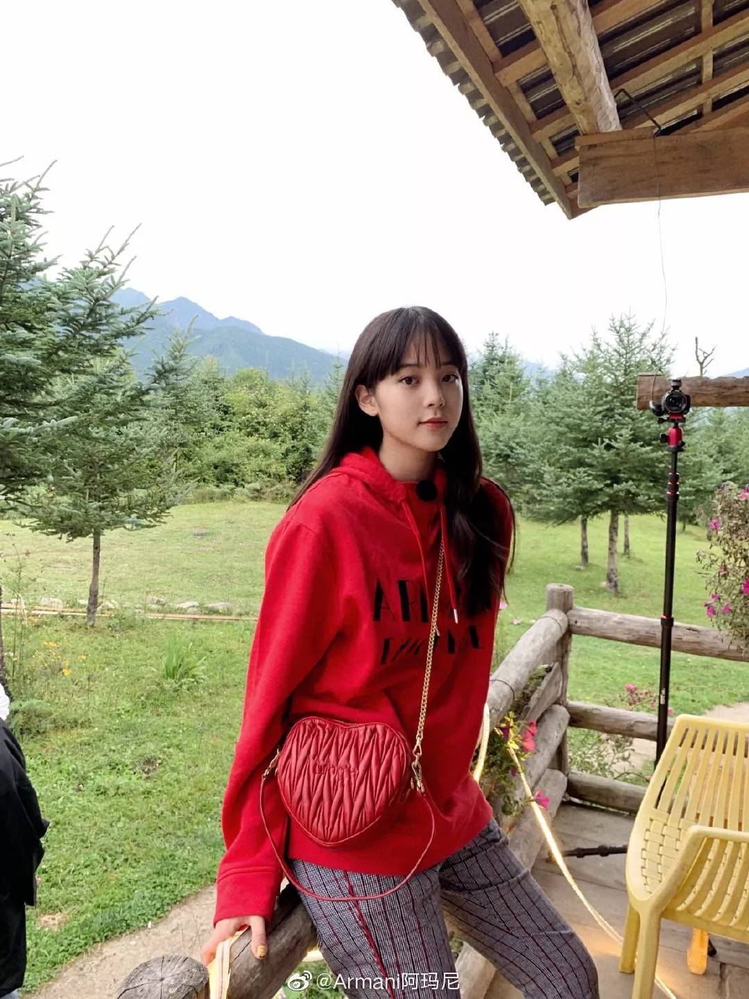 老铁放肆购!潮牌1~3折起,衣麦仓哈尔滨银泰店被时尚咖“攻陷”