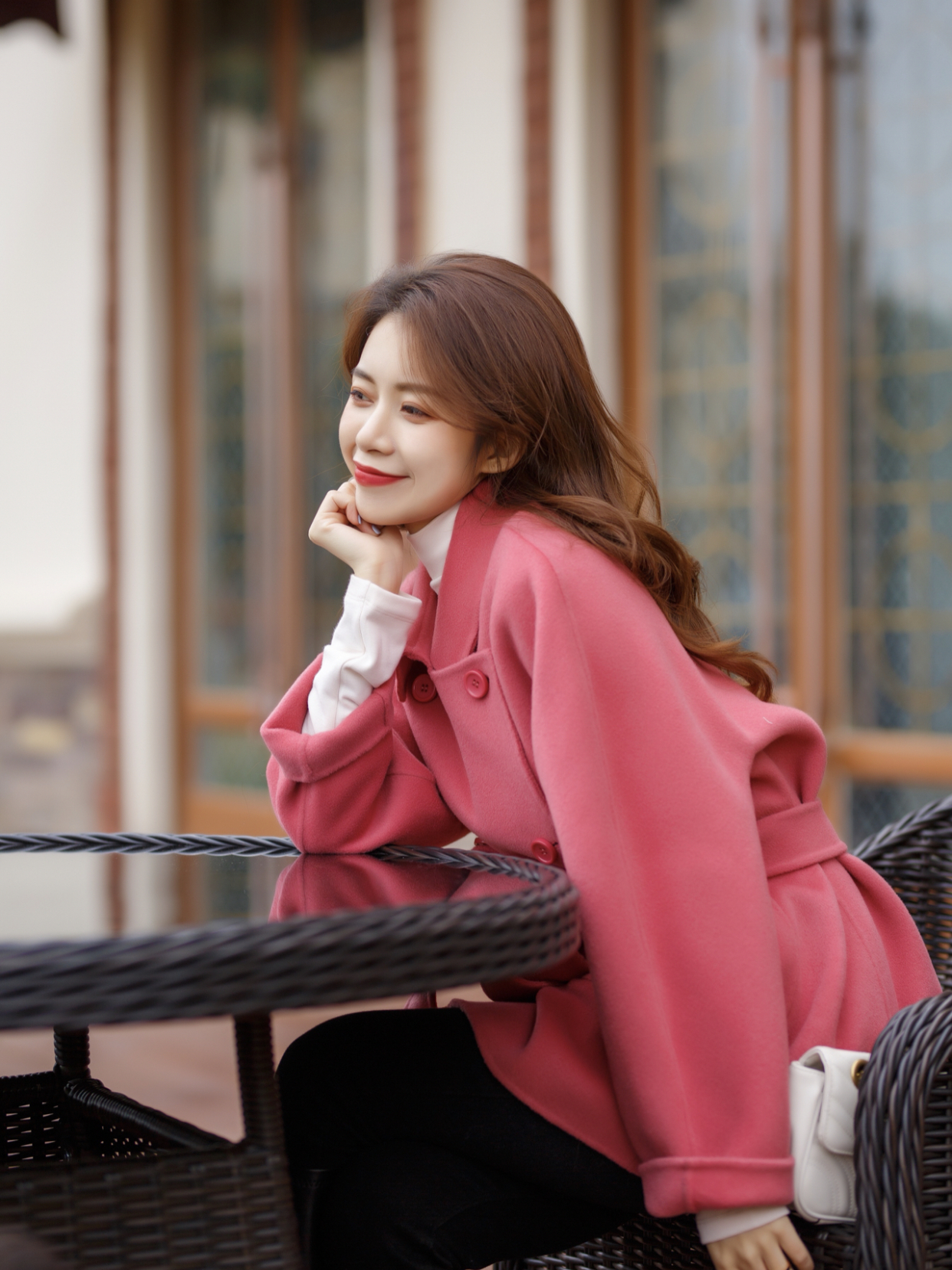 拍照好看的手部姿势,手部拍照100种姿势