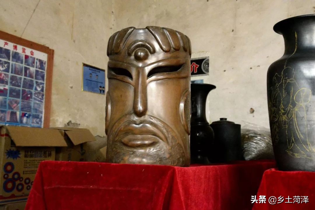 山东黑陶手工匠人,临沂黑陶手工制作