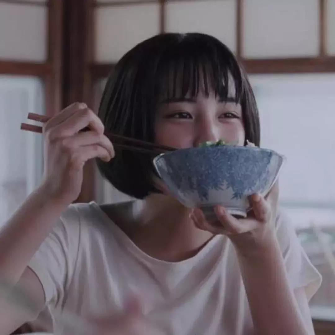 推荐一些超好看的头像包括自己的,超好看的10种头像