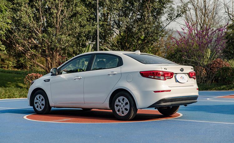 2016款昂克赛拉原价13.89万现价9.5万这三款二手车等你来抢