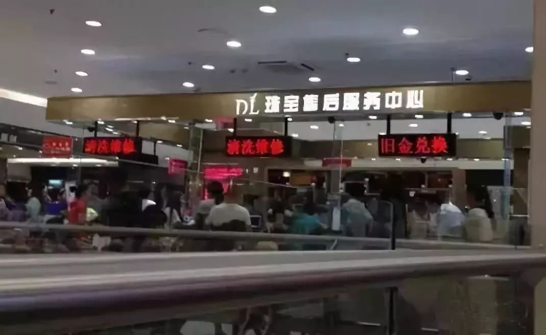 挤掉三个零售巨头,吸引商界大佬前去学习!胖东来为什么这么牛?